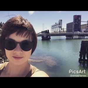 Meet your Posher, Arina